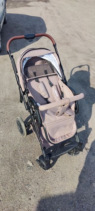 Продам коляску с перекидной ручкой
