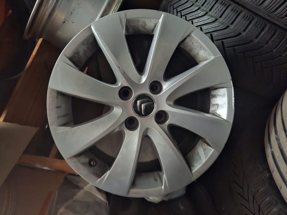Продавам гуми и джанти втора употреба 20€