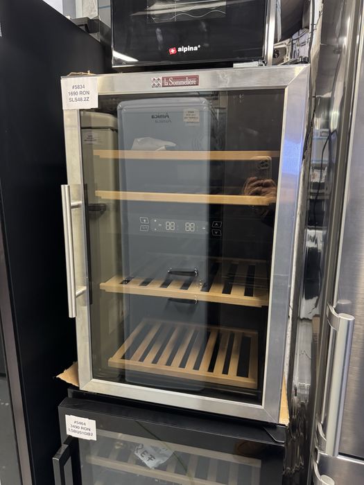 Frigider de vinuri  La Sommelière SLS48.2Z