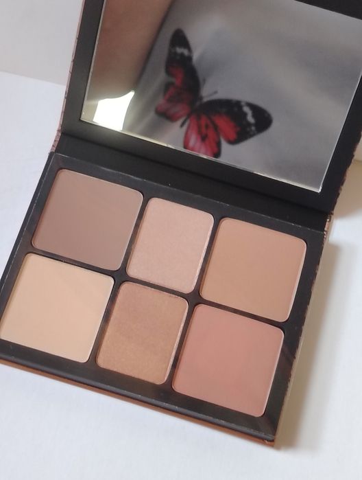 Контурираща палитра Smashbox
