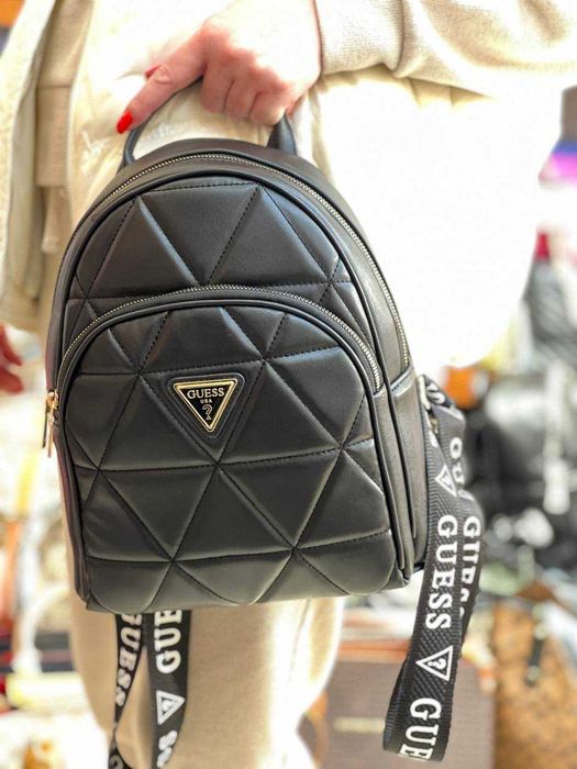 Раници дамски топ модели