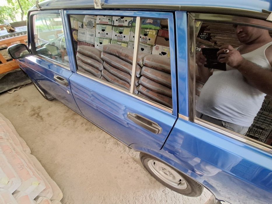 Jiguli vaz 2104 siniy