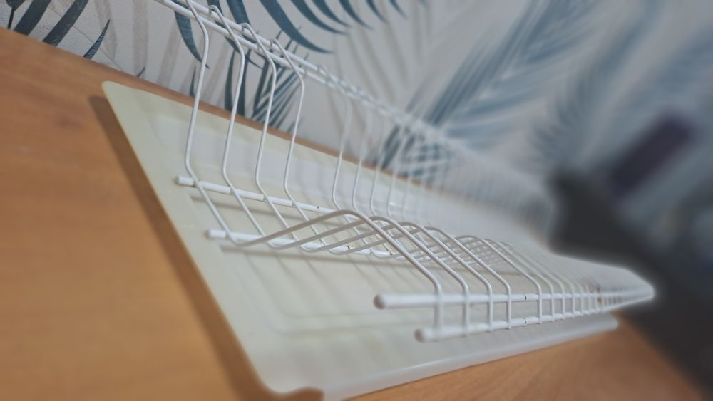 Сушилка для посуды с подносом