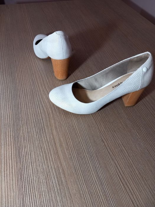Pantofi   dama    .