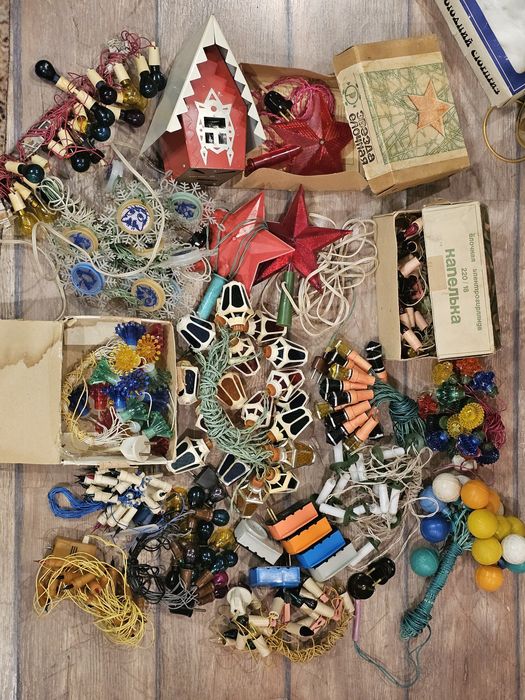 Звездочка,елочные игрушки лампочки