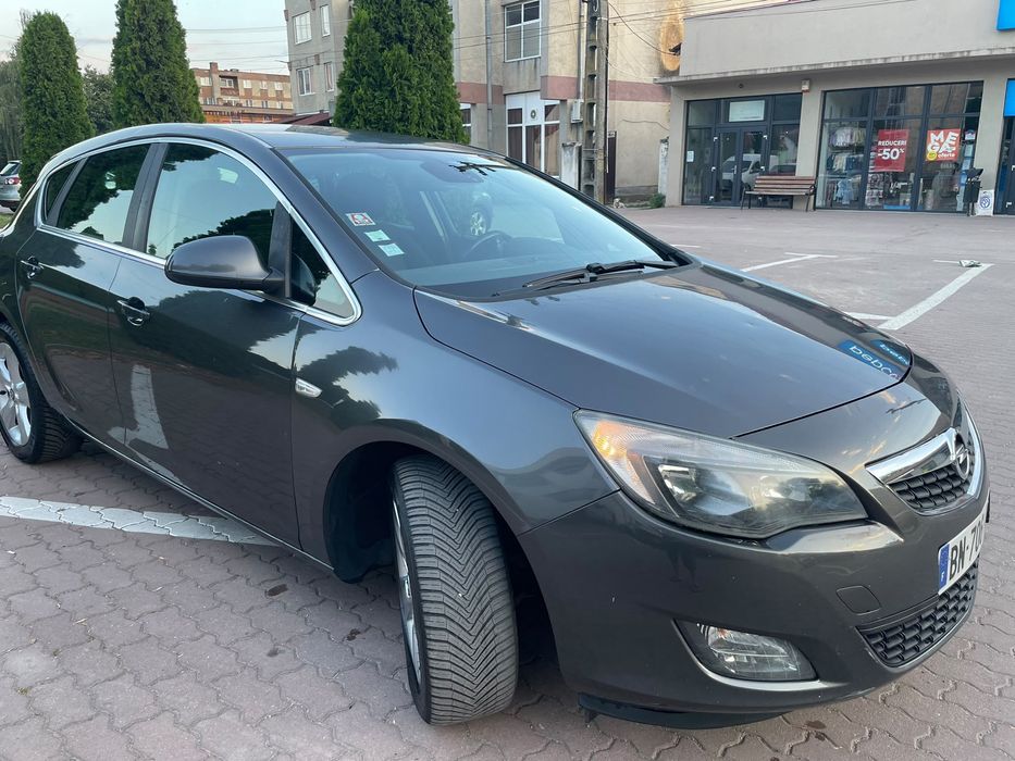 Opel Astra 1.4 Turbo Benzina E5