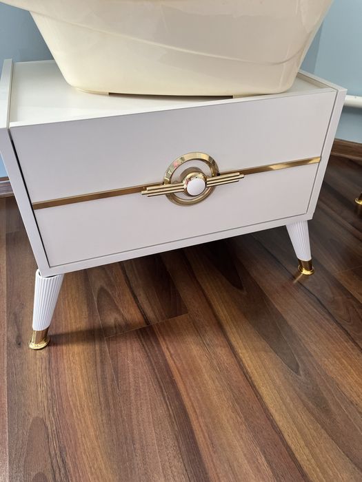 Продается спальный гарнитур в комплекте