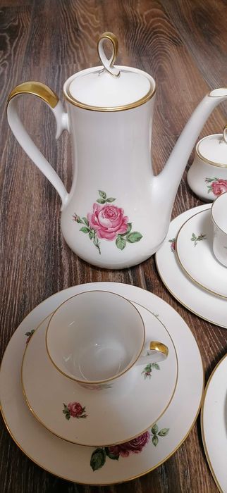 Антикварен Порцеланов сервиз за Кафе/Чай Kaiser Germany