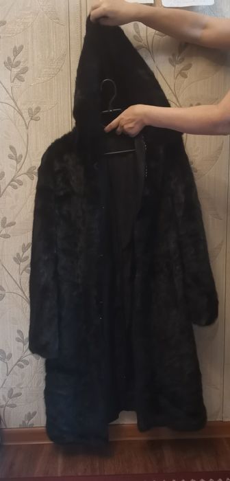 Норковая шуба. С капюшоном