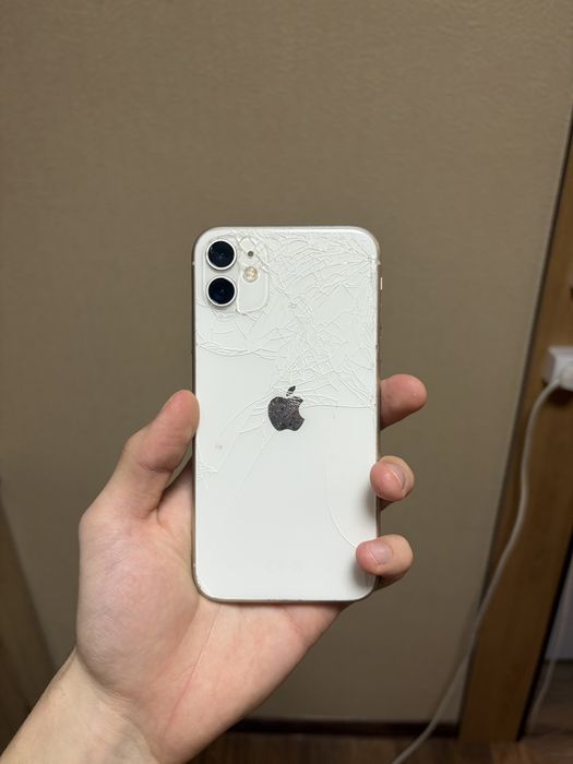 продам Iphone 11