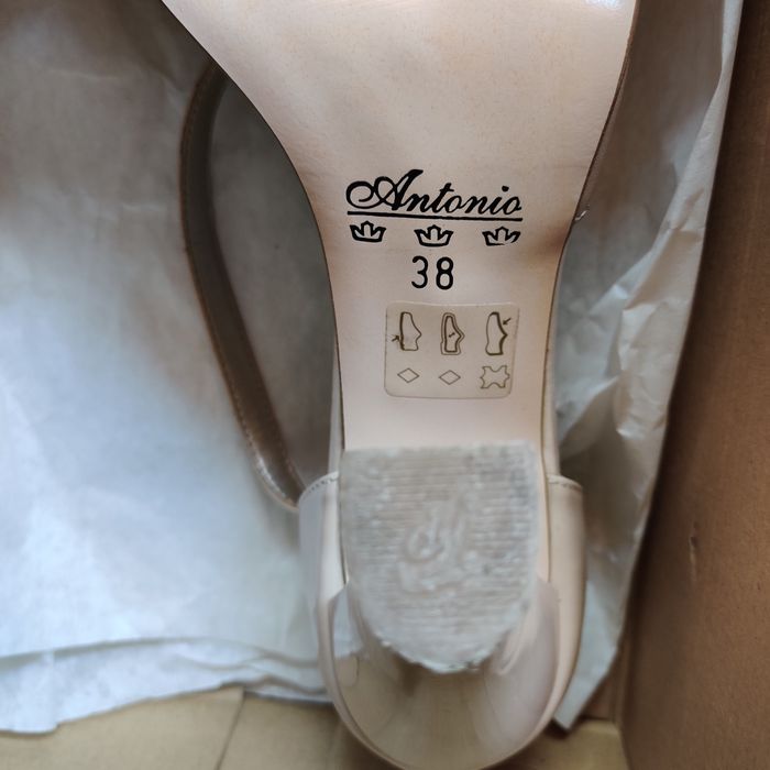 Pantofi Sanda Piele și Lac Eleganți Vârf decupat NUD 38 IMPECABIL