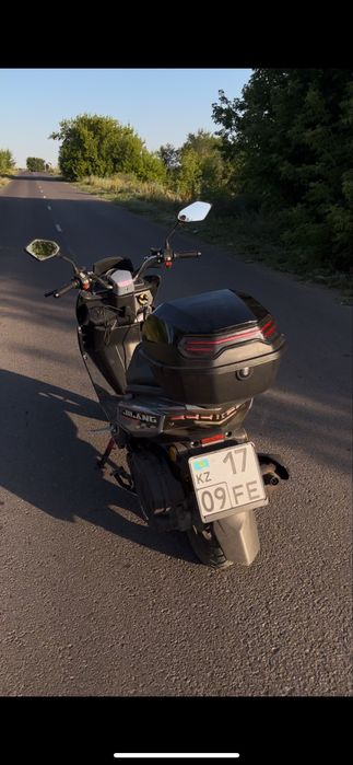 Мопед Maxi 150 кубов