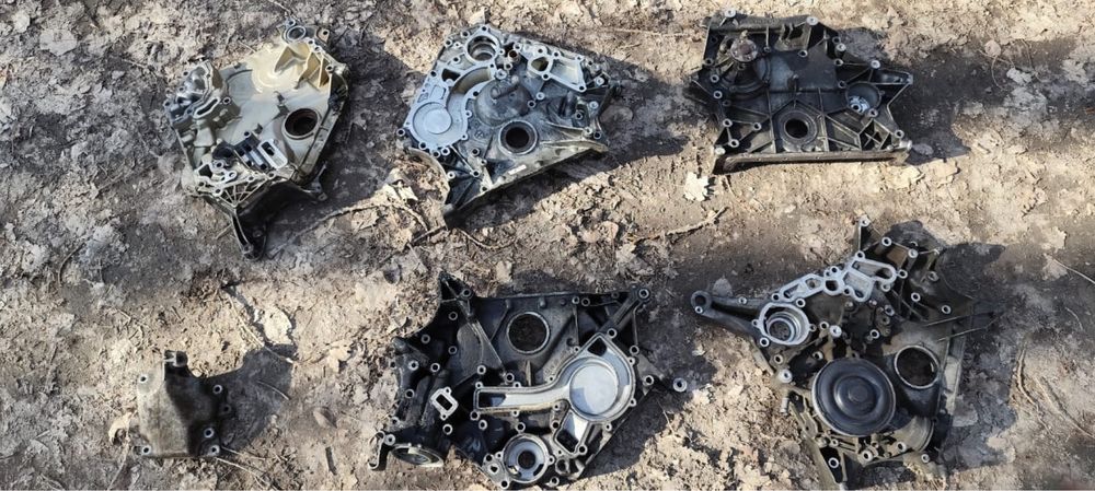 Мерседес лобовые крышки двигателя.