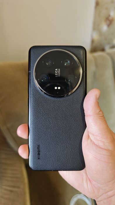 Vând Xiaomi 14 Ultra