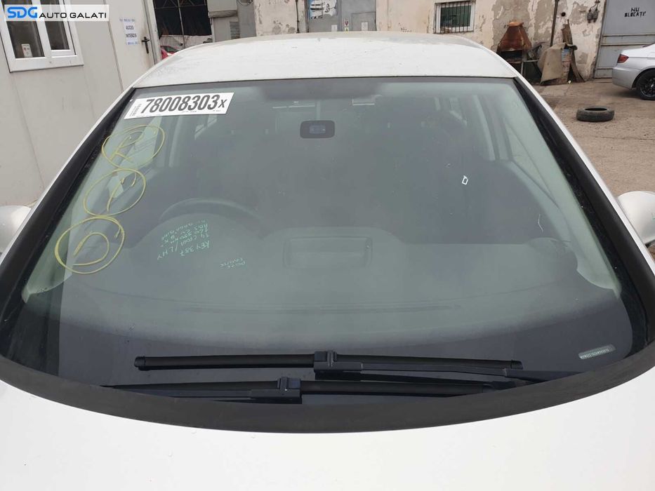 Parbriz Geam Sticla cu Senzor Ploaie Lumina Volkswagen Golf 5 Plus 2004 - 2008 [C3155]