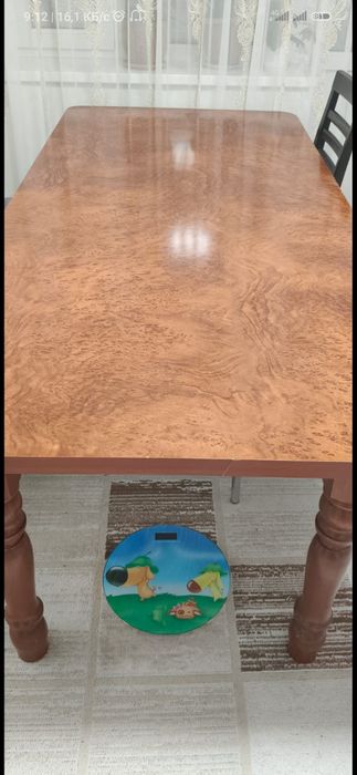 Продается кухонный стол