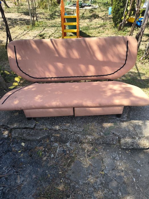 Диван - Разчупен