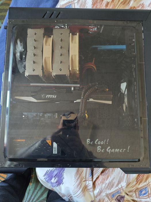 Vand sitem pc gaming plus tastatura si mouse