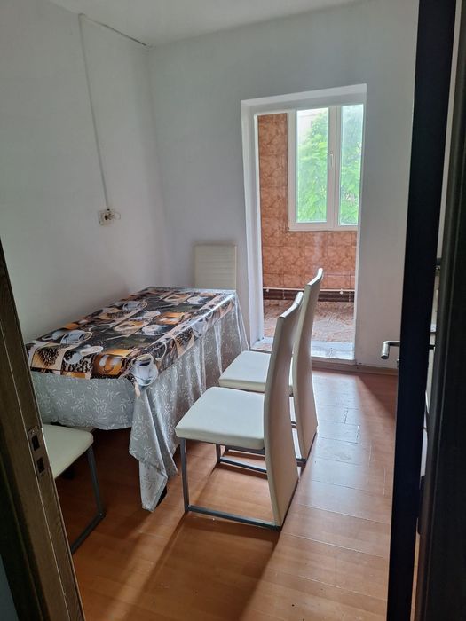 Apartament 2 camere decomandat 1 Mai- Pelendava