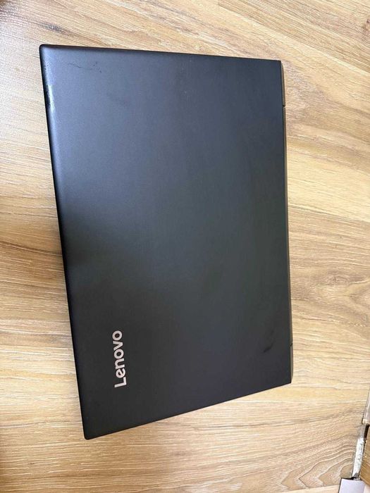 Laptop Lenovo i7-6500U / 15.6” Full HD / SSD 240GB / 4GB RAM