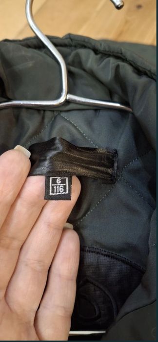 Тёплая осенняя куртка на мальчика