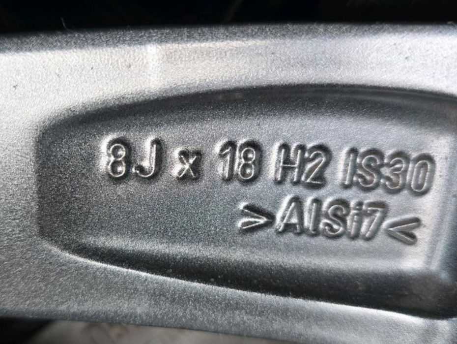 Оригинални джанти 18 цола с гуми зимни за Bmw G30 G31 дот 2022г.