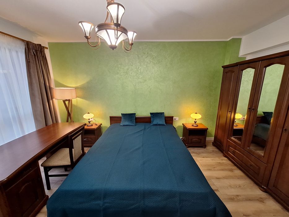 Închiriez apartament două camere