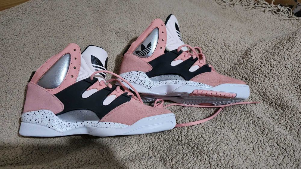 маратонки Adidas GLC W torsion - 39 номер стелка 25см.