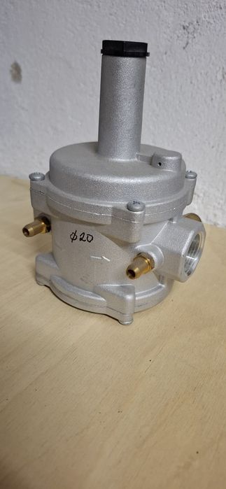 Регулятор газовый д.20