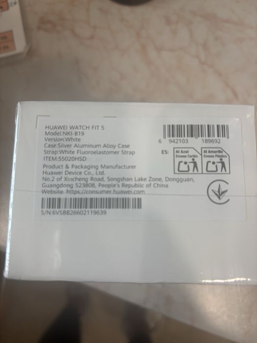Чисто нов Huawei watch fit 5