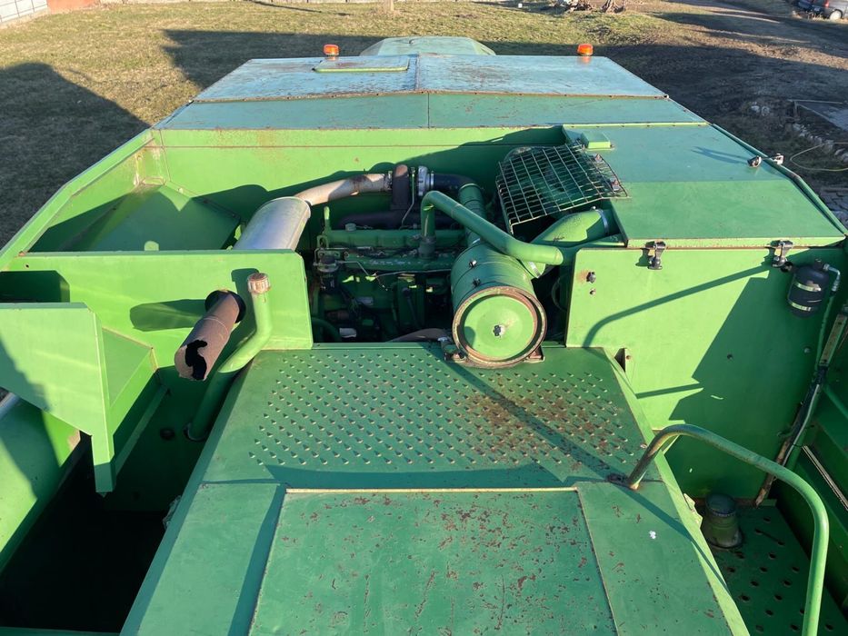 Combina John Deere 2054