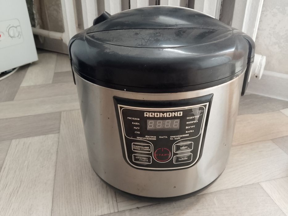 Продам мультиварку хороший состояние