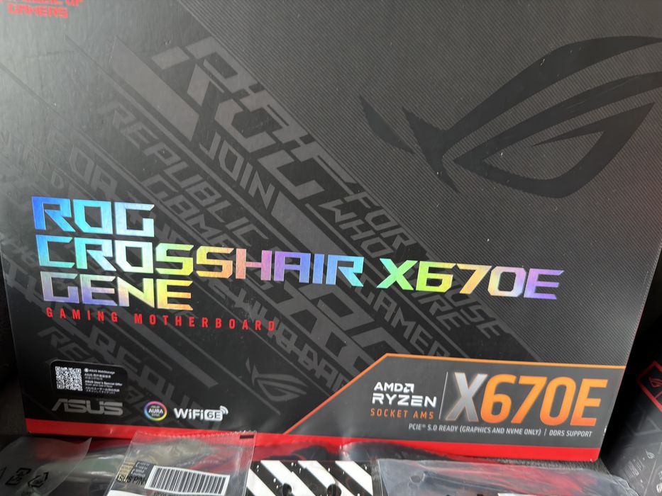 Accesorii ROG CrossHair X670E GENE ROG GEN-Z.2 Voltician Stickere
