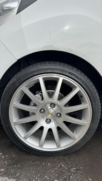 Optra diska balon 205/40 17