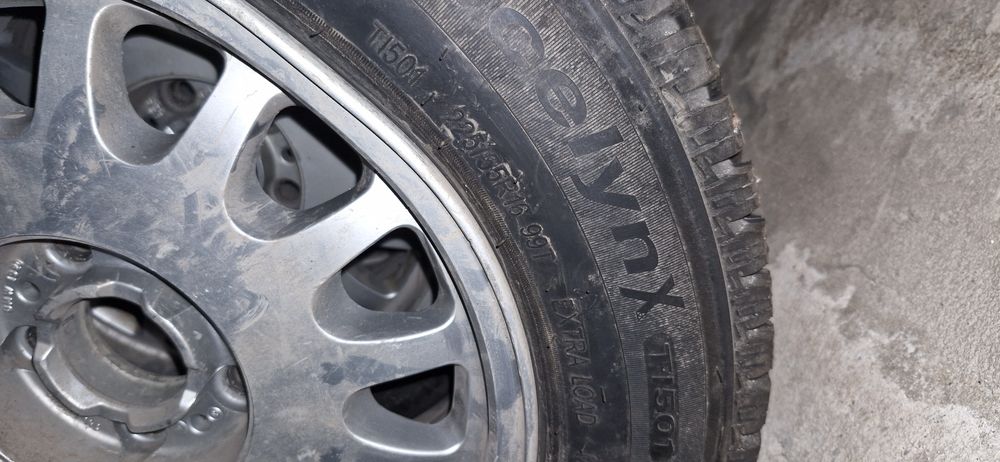 Диски с резиной зимней r16