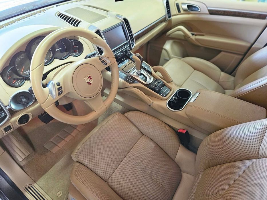 Polish & Detailing  Auto RunGarage Oradea