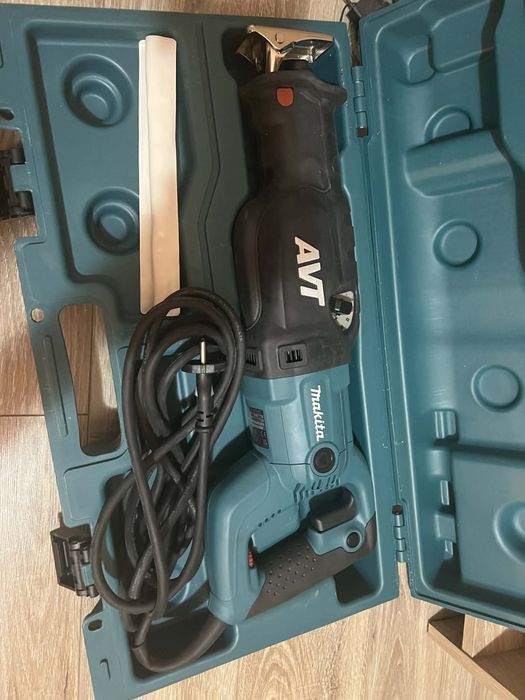Vand fierastrau electric Makita JR3070CT