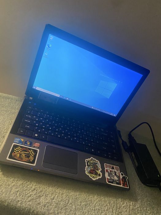 Продам Ноутбук Acer aspire timeline
