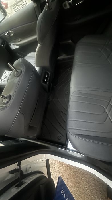 Полик на Geely Galaxy EX5 EM-i
