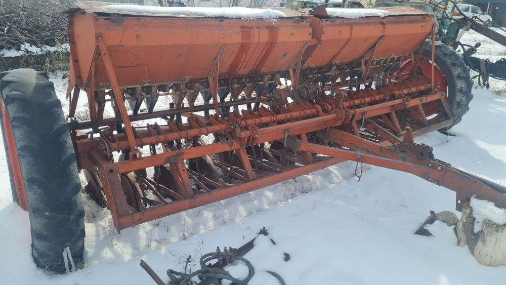 Продам зернавой сеилка.