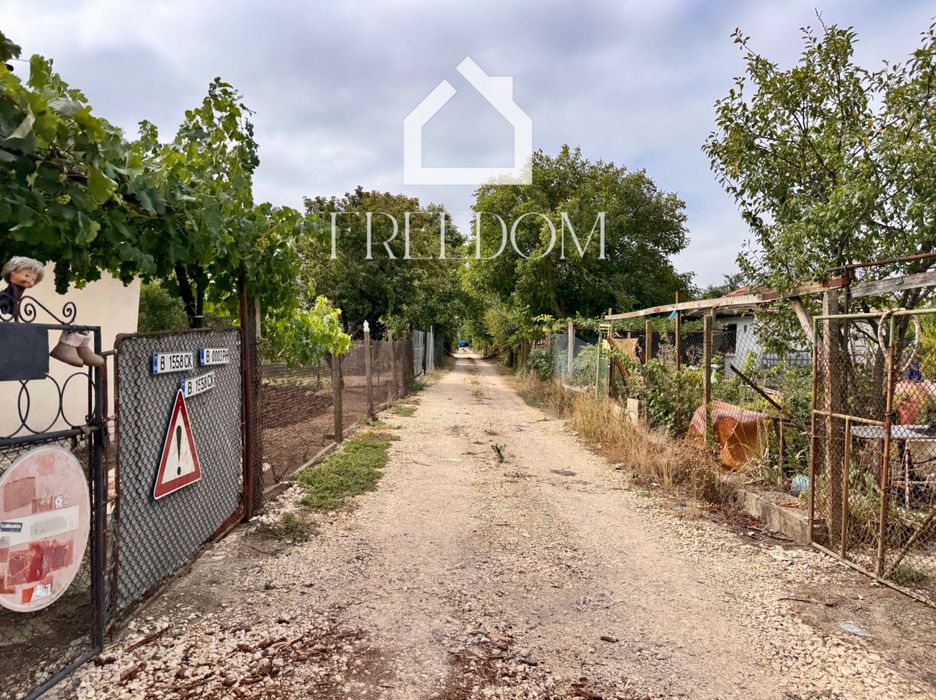 Продава се Парцел в Варна, Бриз - 583 кв.м за 43 €/кв.м - Снимка #2