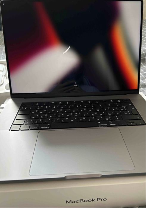 Ноутбук Apple MacBook Pro 16