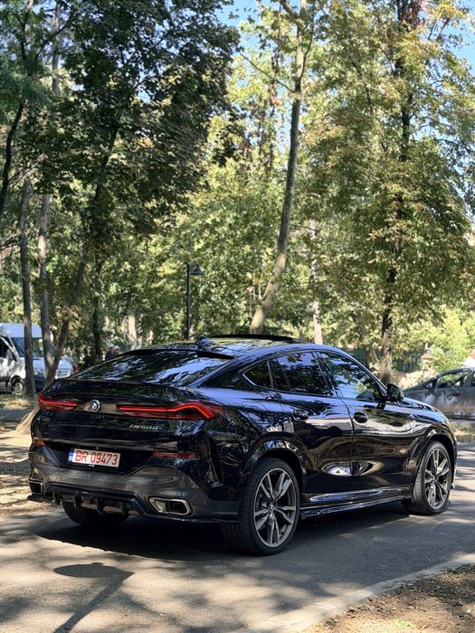 BMW X6 M50d G06 Iconic Glow/Skylounge/Bowers&Wilkins