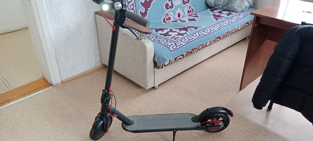 Продам электросамокат