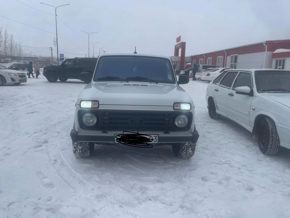 Продам Ниву  21214