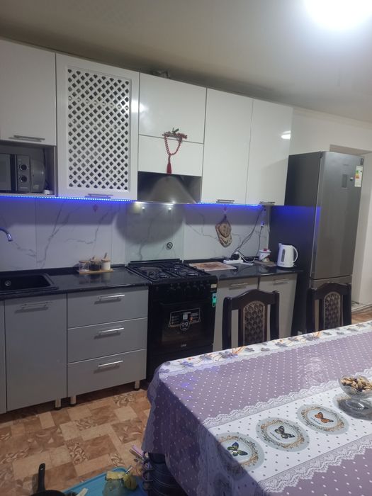 Дом в пришахтинске.