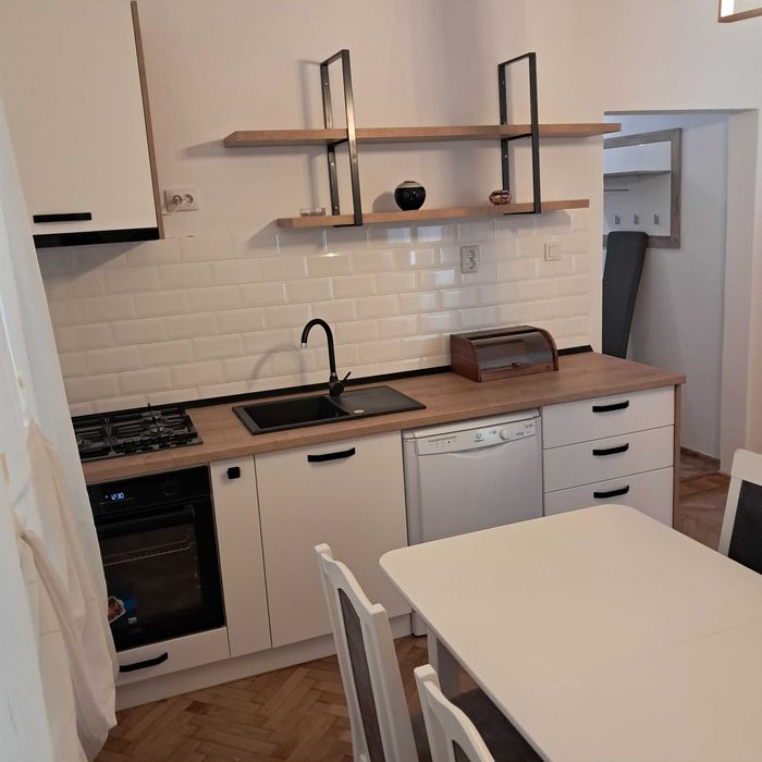 Proprietar .Apartament 2 camere dec