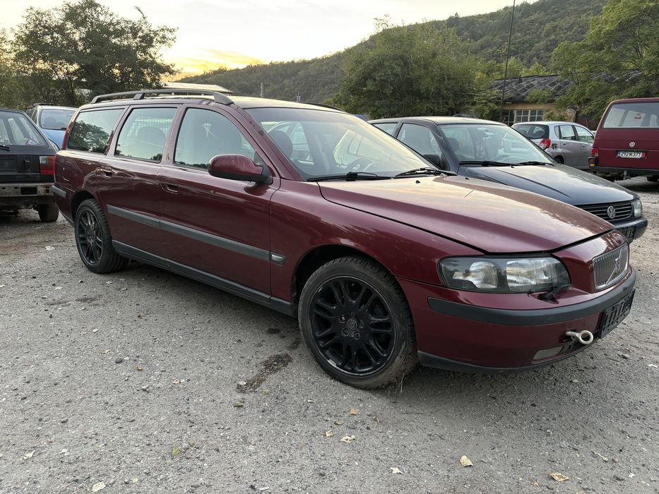 Волво В70 2.5 на части. Volvo V70