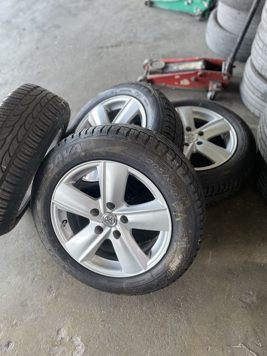 Тайота 205/60 16