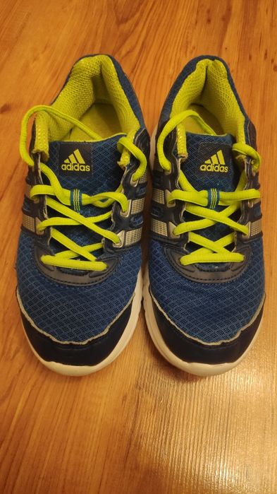 маратонки Adidas 35,5